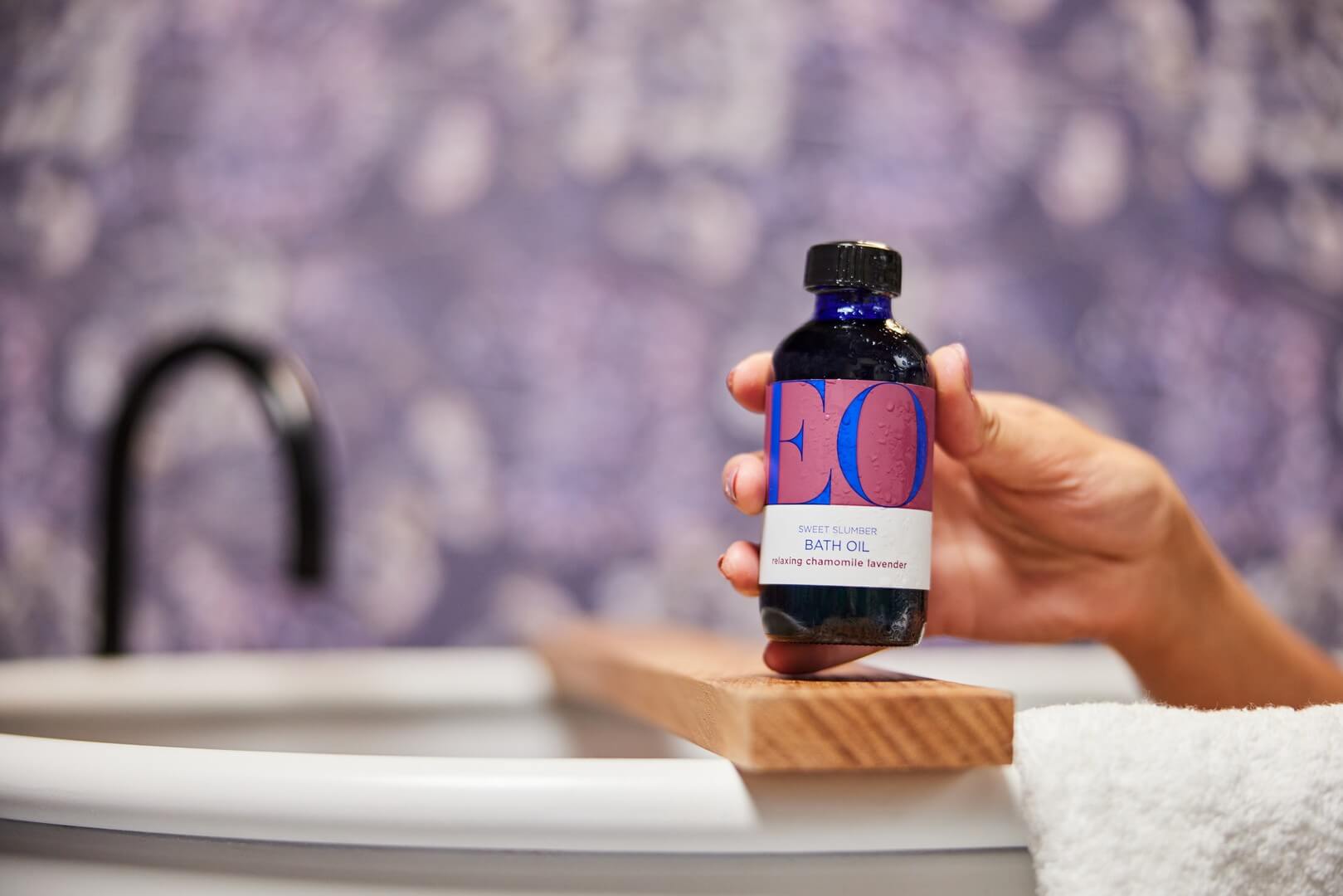 4 Best Body Oils for After-Shower Skin Care Rituals